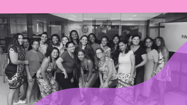 Equipe de limpeza trabalhando